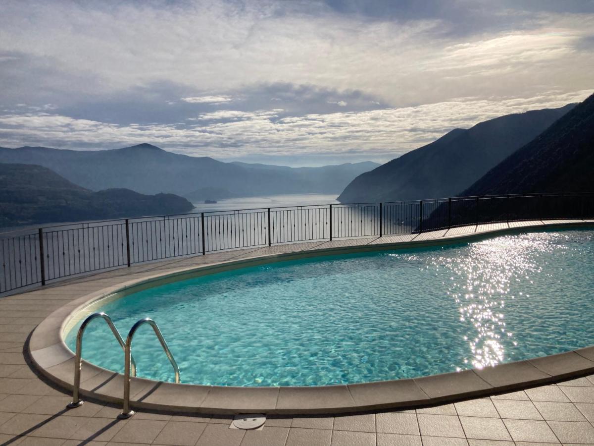 Appartamento Grande Terrazza Vista Lago Parzanica Екстериор снимка