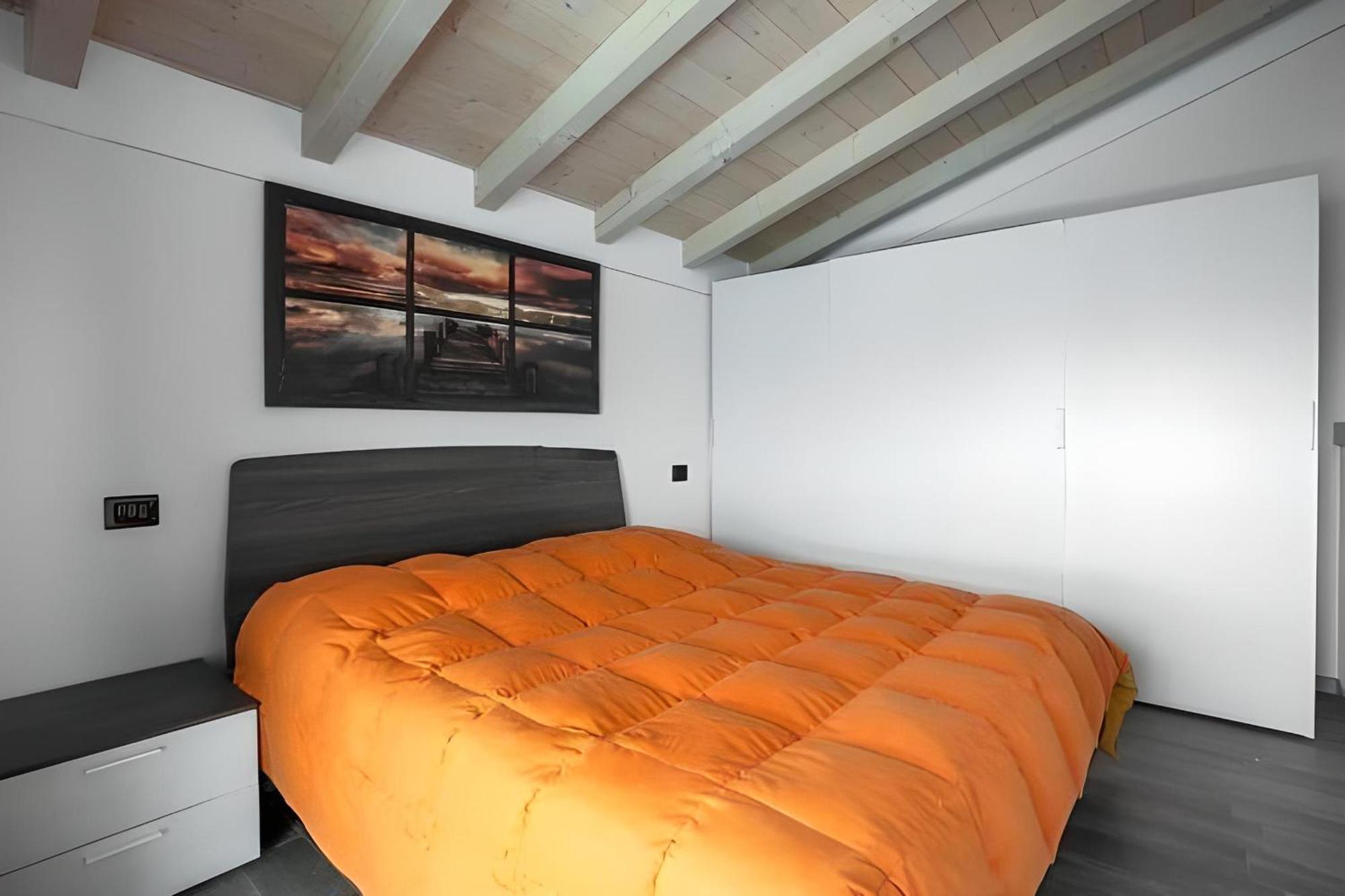 Appartamento Grande Terrazza Vista Lago Parzanica Екстериор снимка