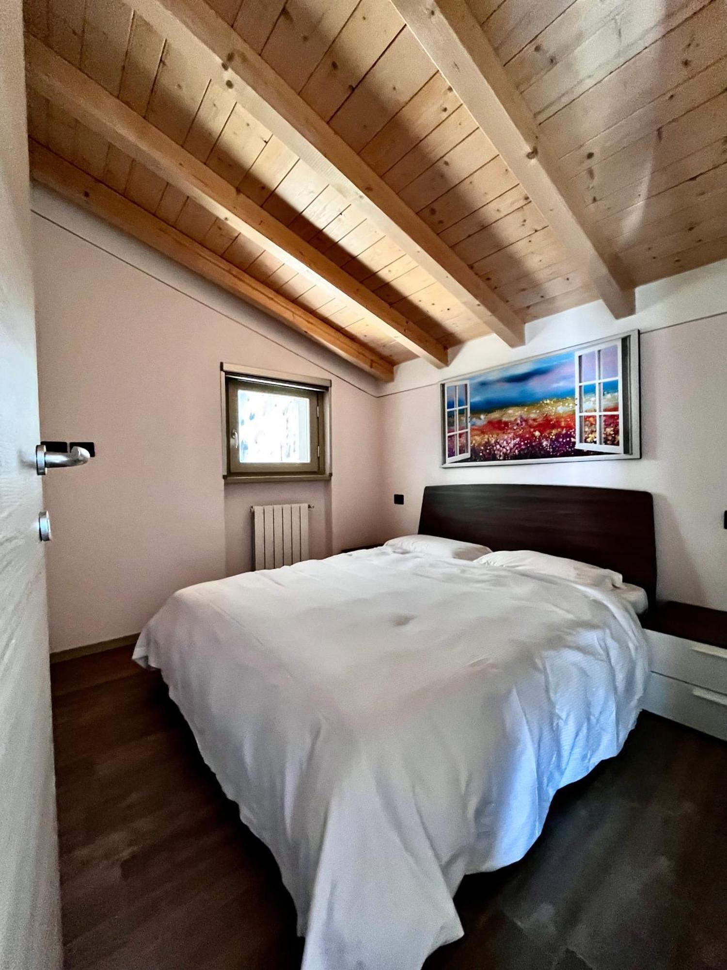 Appartamento Grande Terrazza Vista Lago Parzanica Екстериор снимка